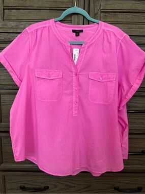NWT, JCrew pink women’s  top . Women’s size 3X.
